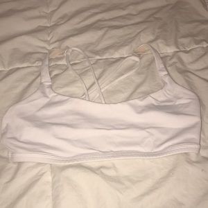 Lululemon free to be white sports bra size 8